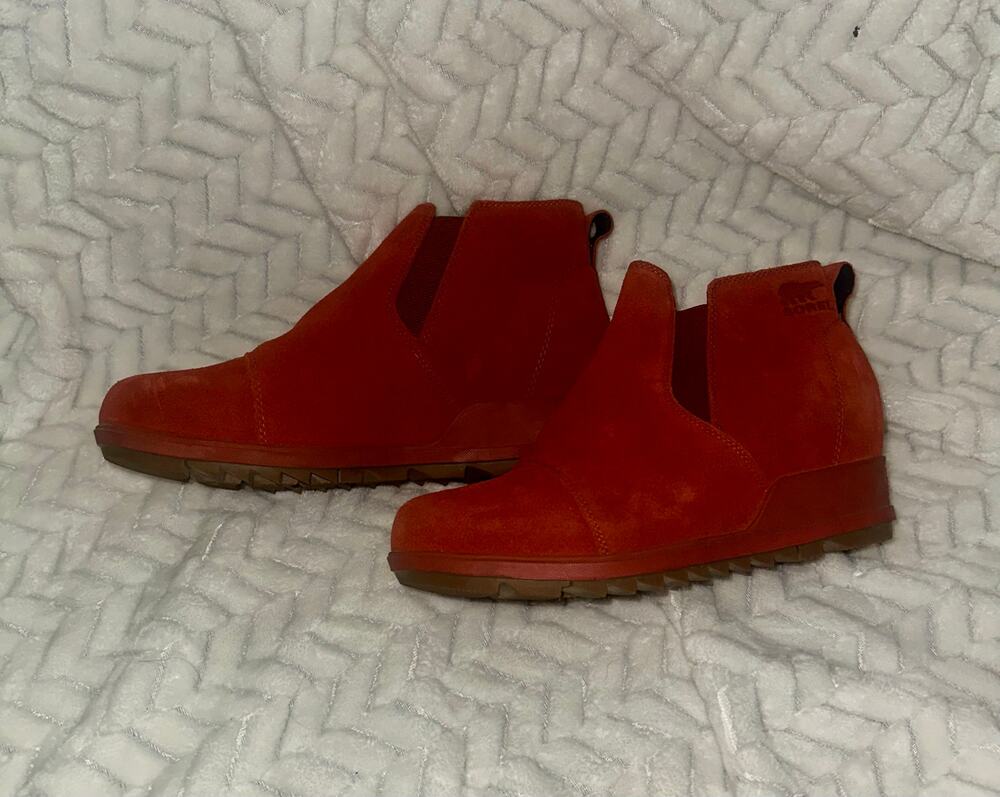 Sorel Women’s Orange Suede Chelsea Ankle Boots Size 9.5